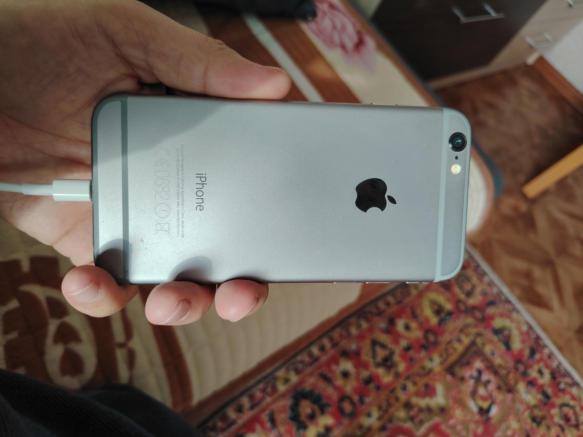 Продам iPhone 6s 128gb