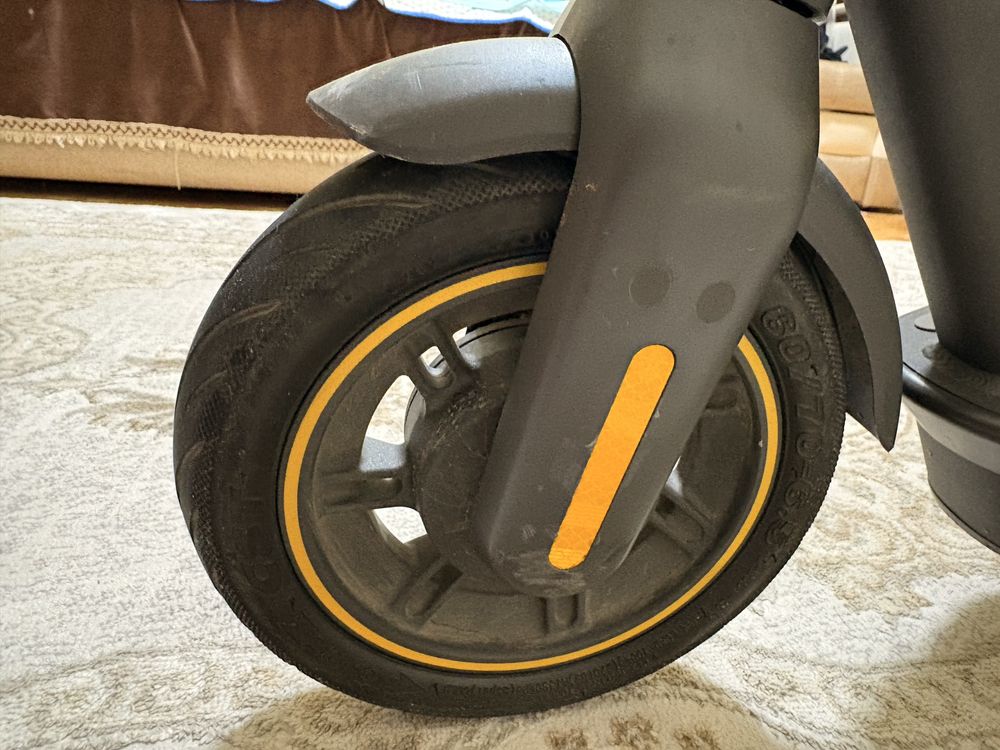 Ninebot KickScooter Max G30P с торгом