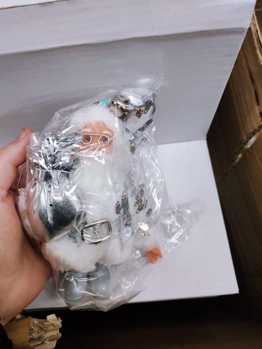 Новогодние игрушки