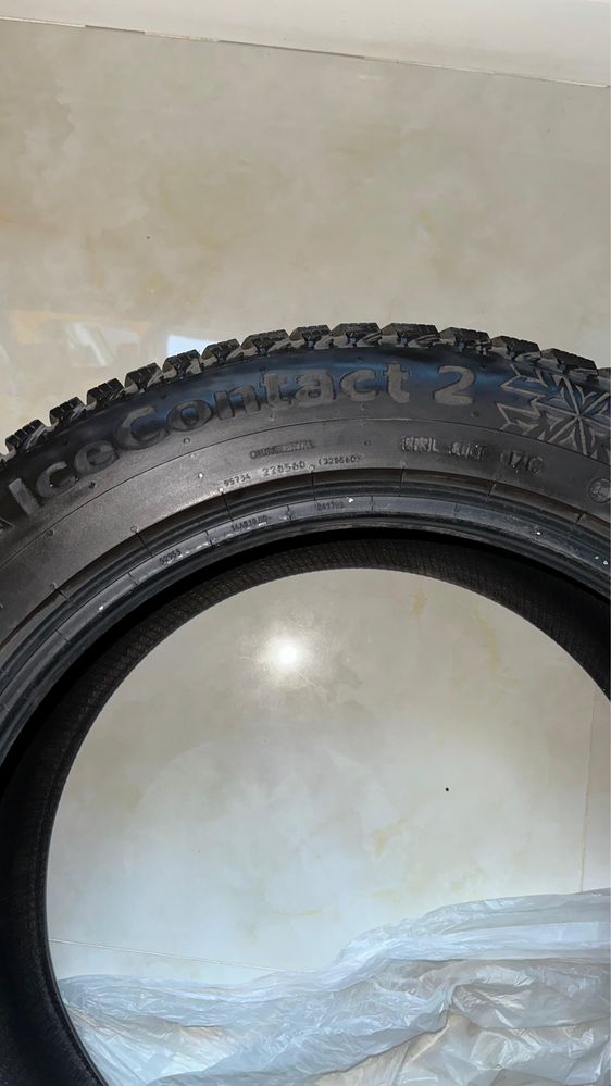 Зимняя резина в отличном состояние Continental Icecontact 2