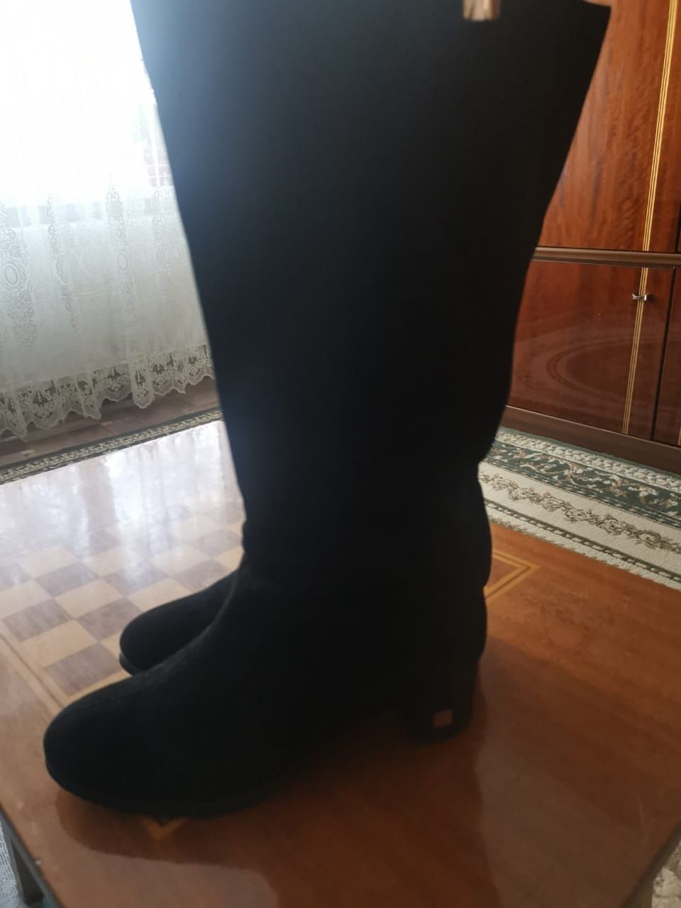 Продам сапоги замшевые