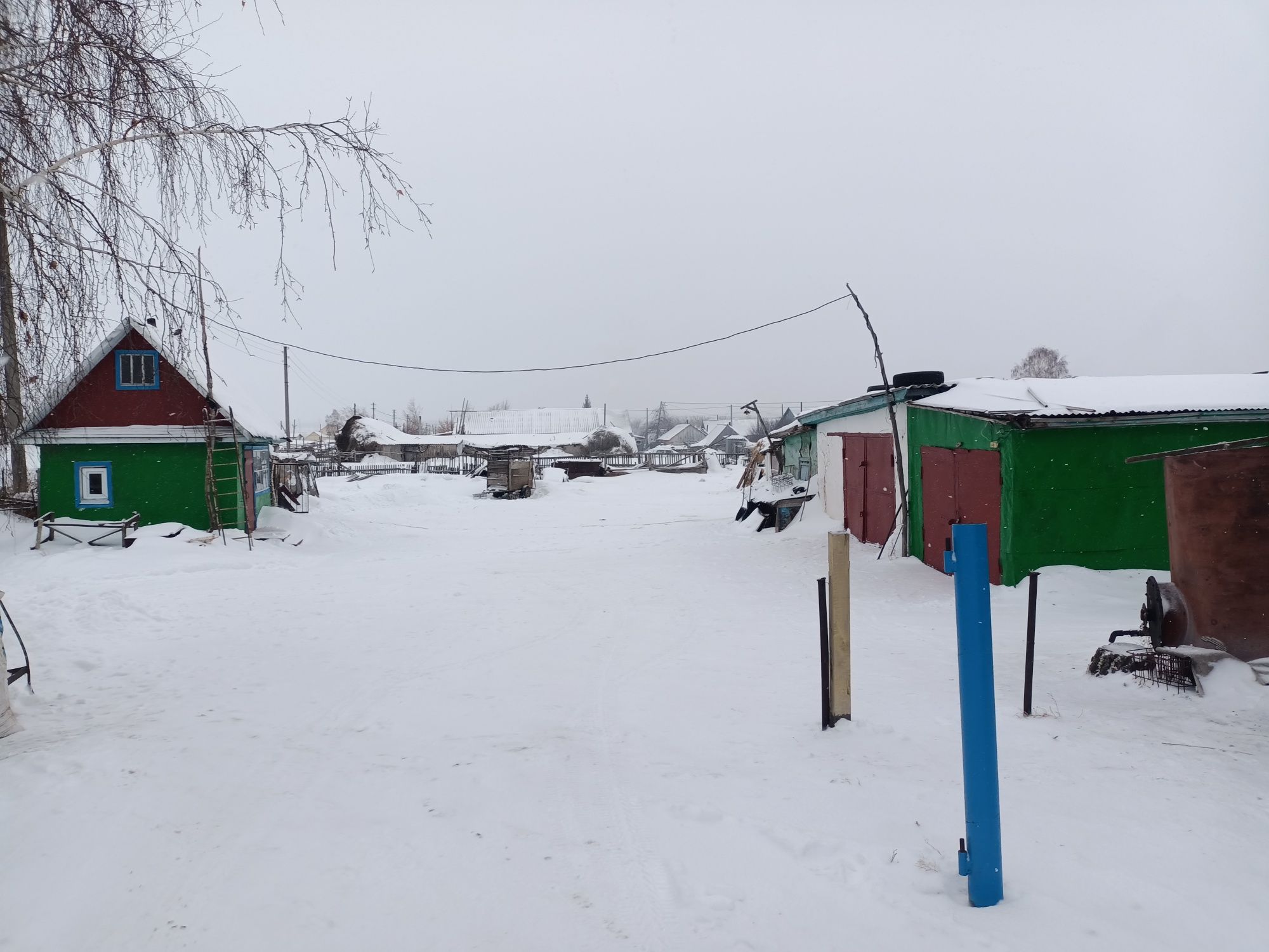 Продам большой дом.