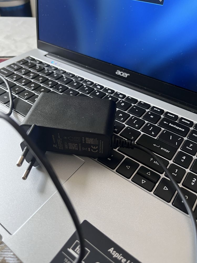 СРОЧНО! Acer Aspire Lite – 8ГБ, SSD256, таза ноут