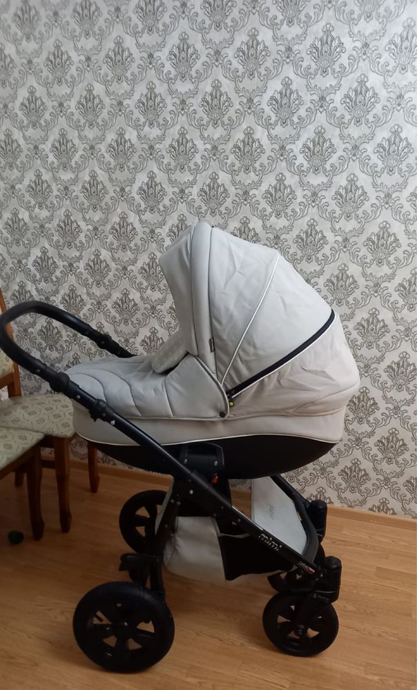 коляску Tutis Mimi 3 в 1