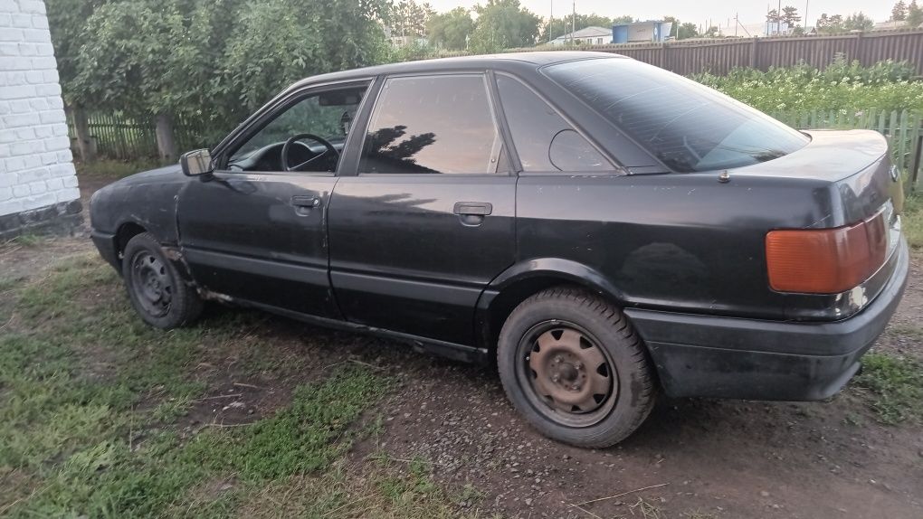Продам ауди80 б3