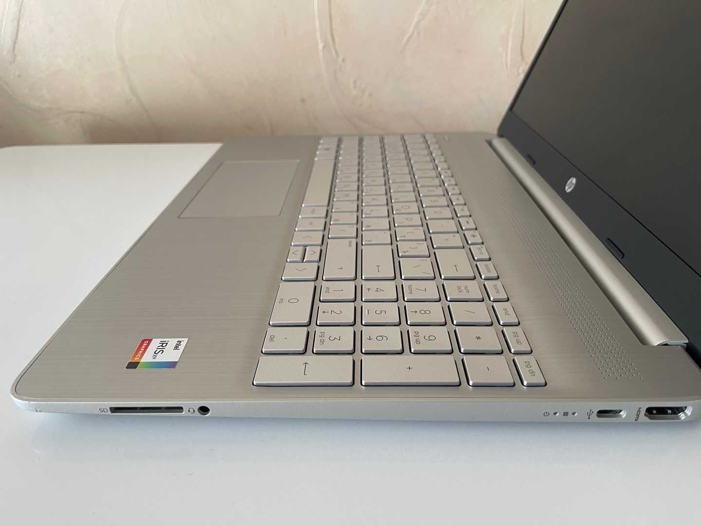 Ноутбук Hp 15s-fq509 /i5-1235u/8gb ram/512gb ssd/intel graphics/