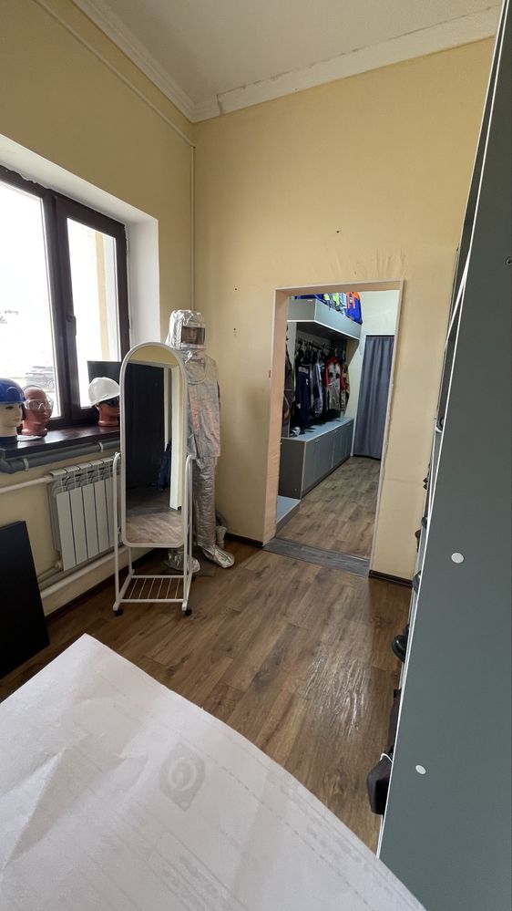 Здание 2 этажное под бизнес 260 кв.м Дом