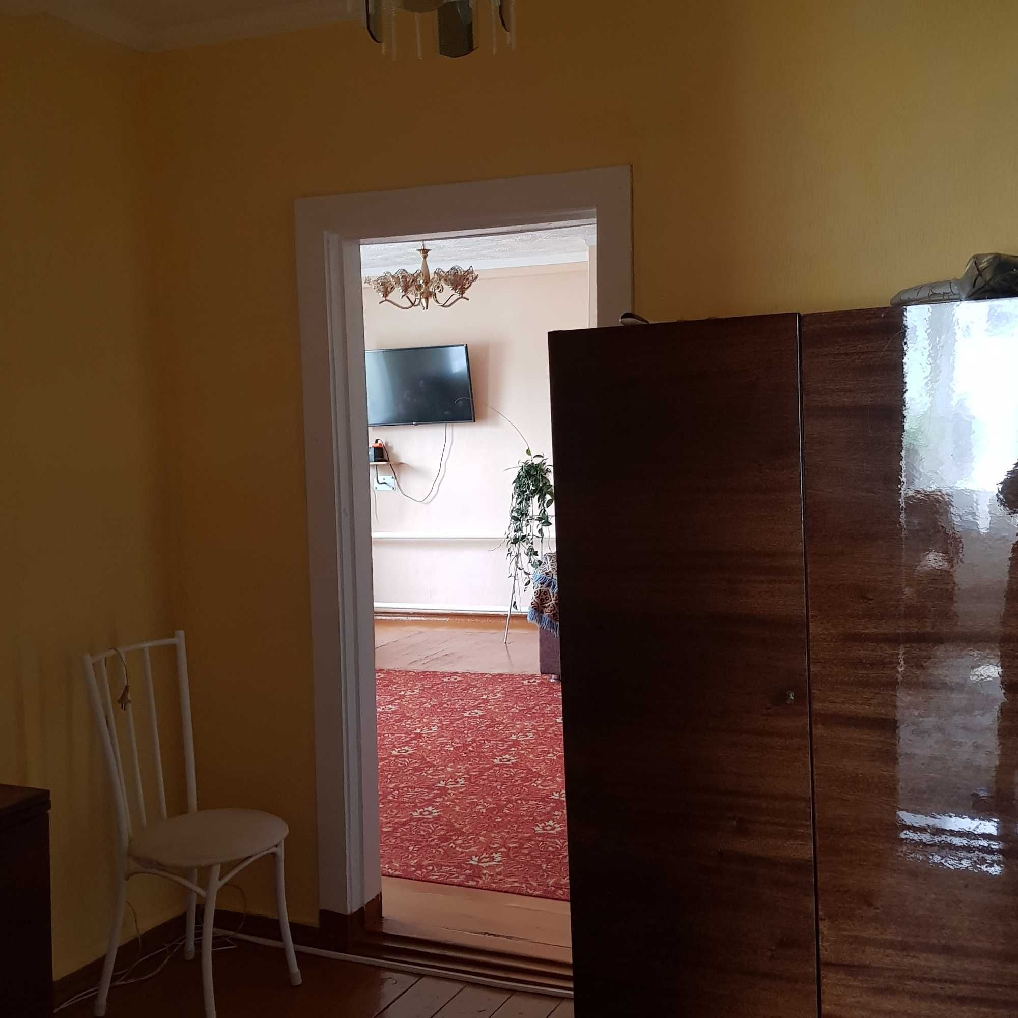 Продам две трети дома