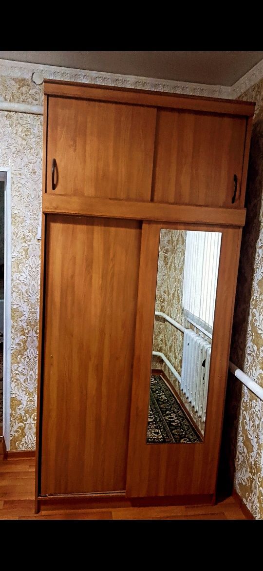 Шкаф б/у в хорошем состояние