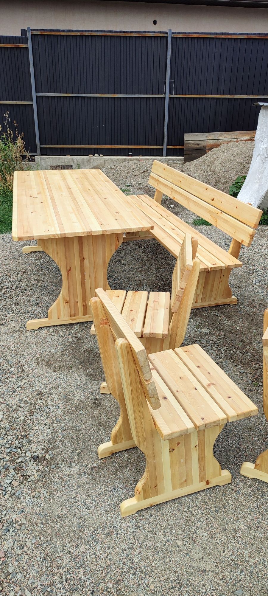 Стол ,  лавочки, скамейки