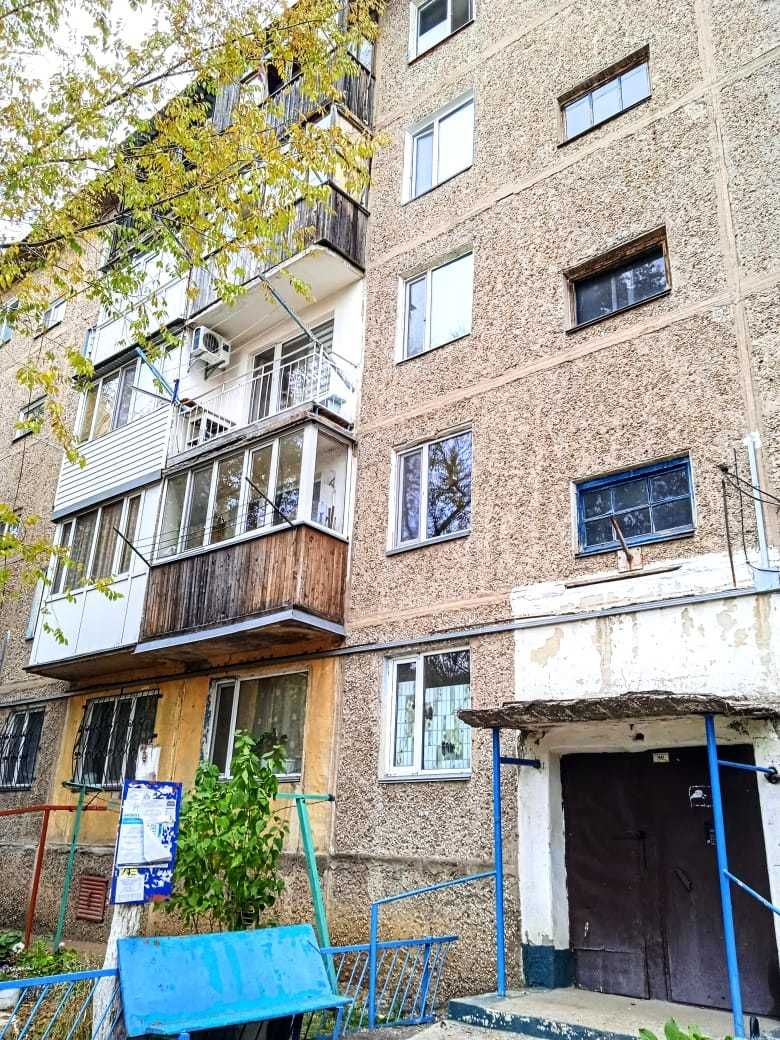 На 26 квартале предлагаем 2-ком квартиру мебель быт.техника