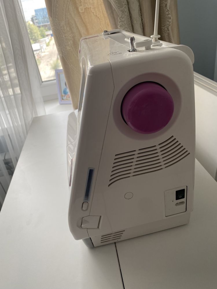 Вышивальная машинка Janome 350e