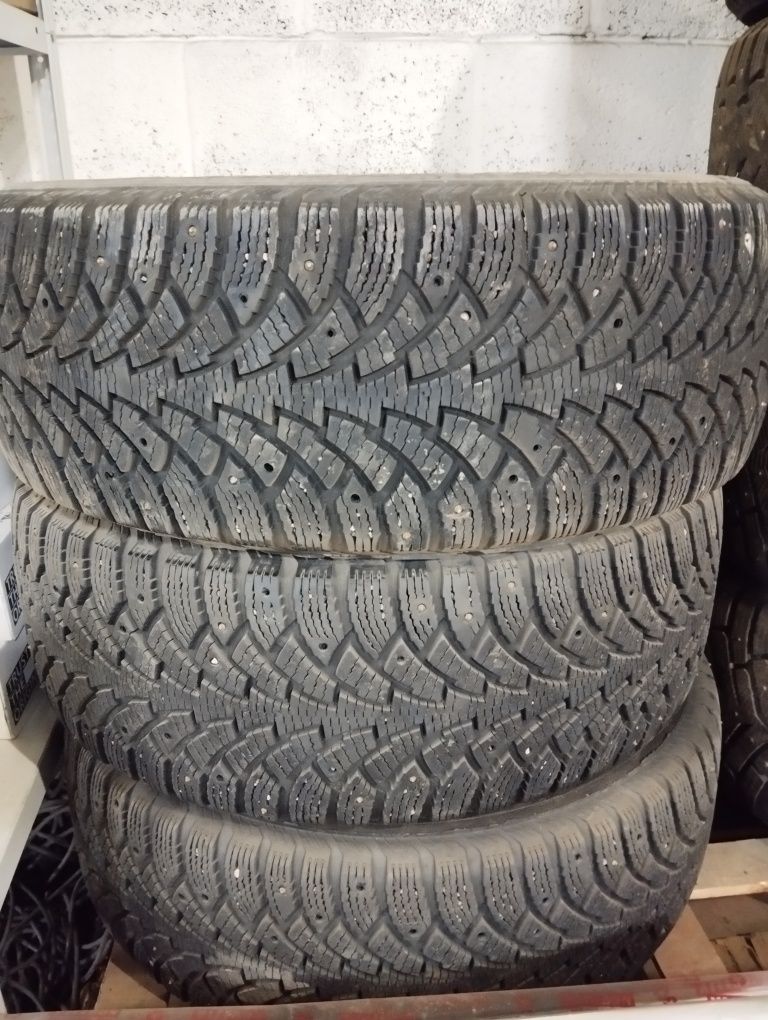 Nokian Hakkapeliitta sport 255/60 R18. 112t XL