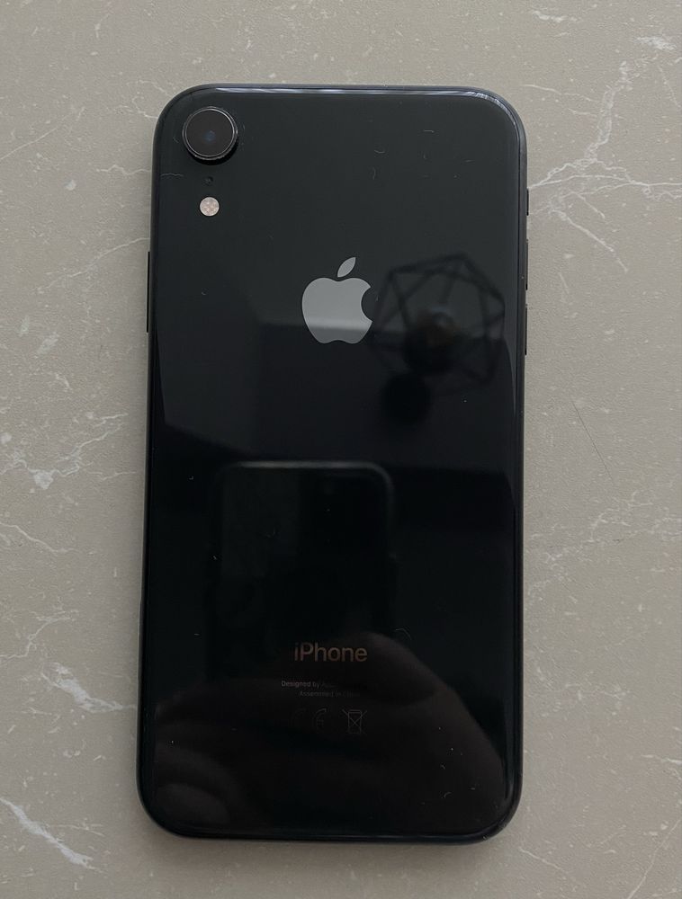 iPhone XR 64GB.