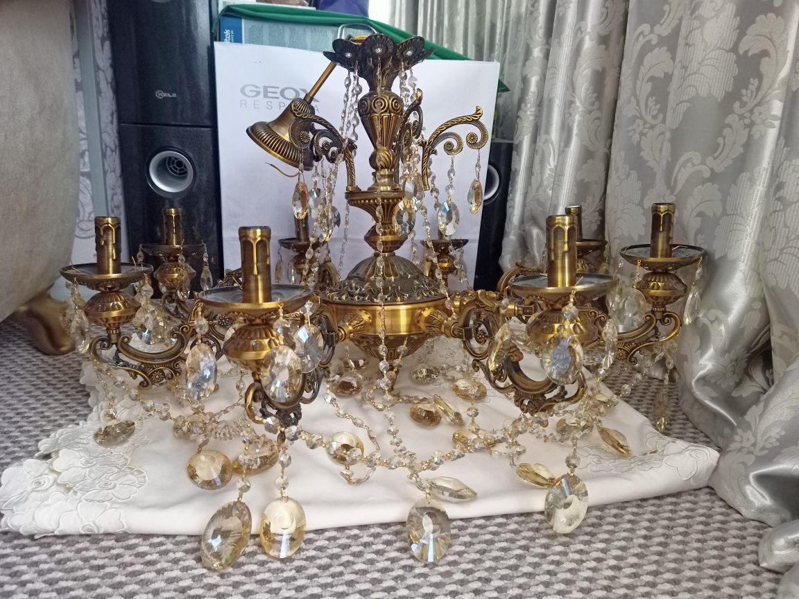 Люстра 8 рожковая