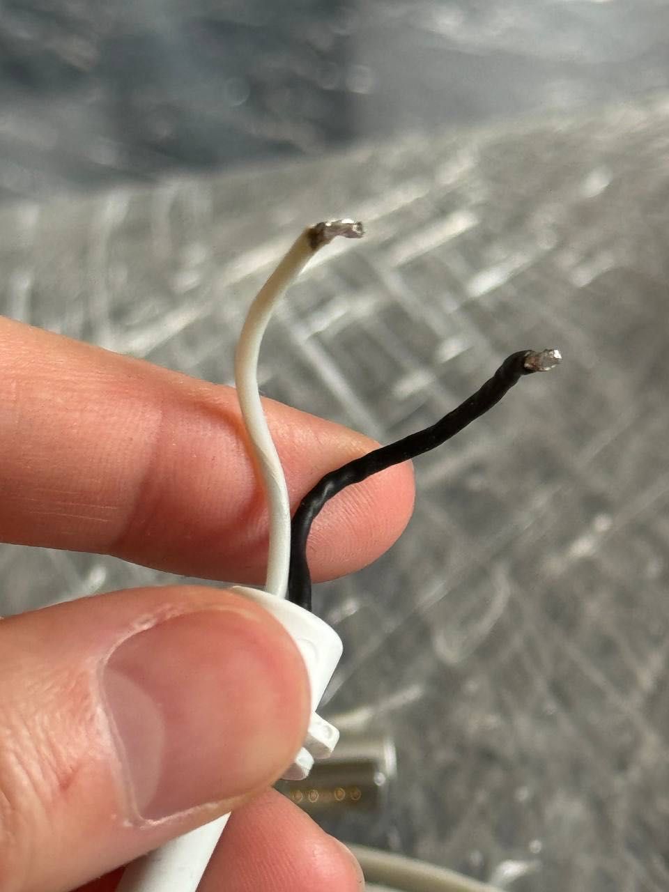 Кабель с разъемом Magsafe 1