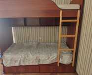 Продам двухъярусную кровать