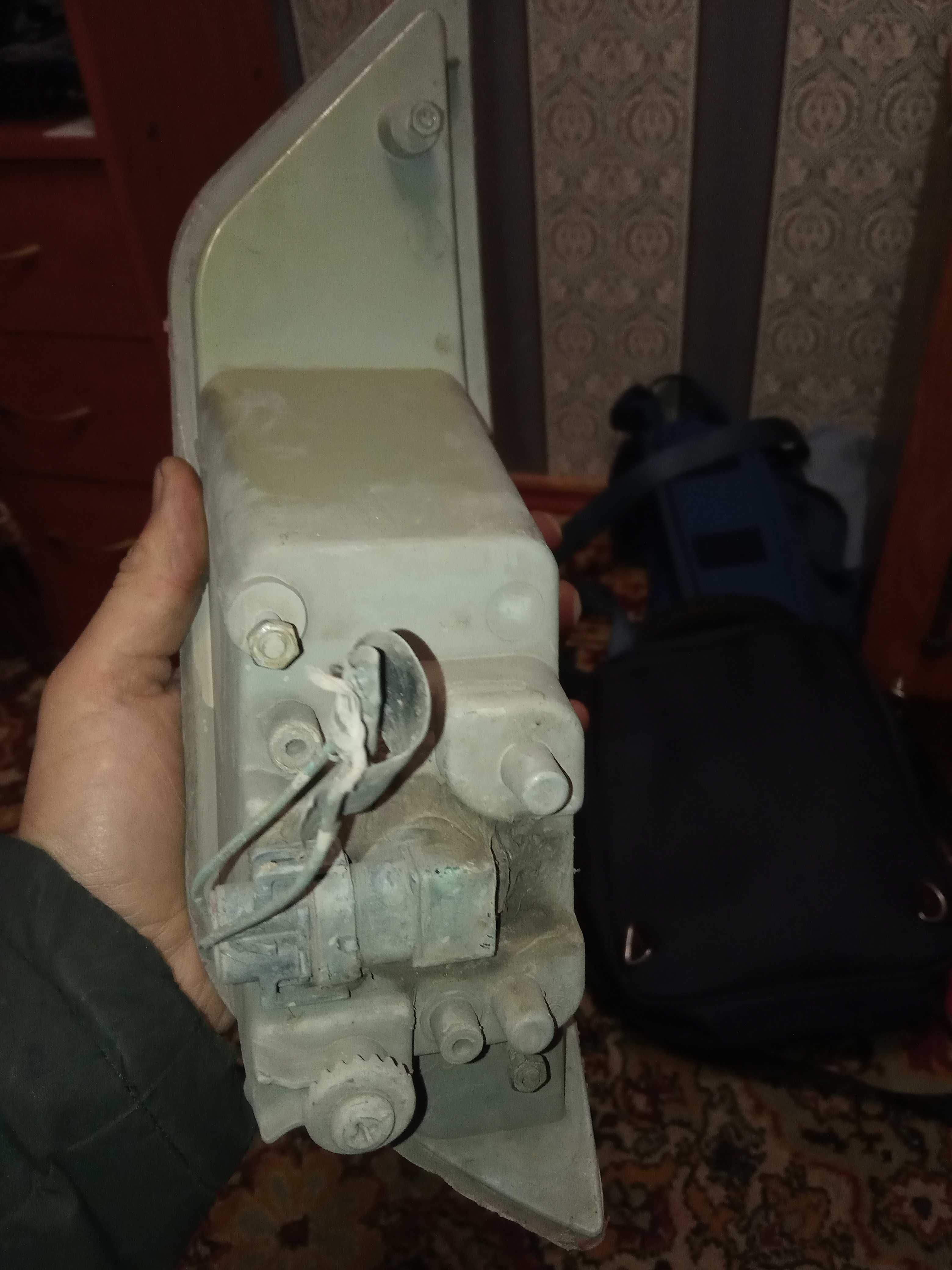 Продам срочно противо туманки на нексию