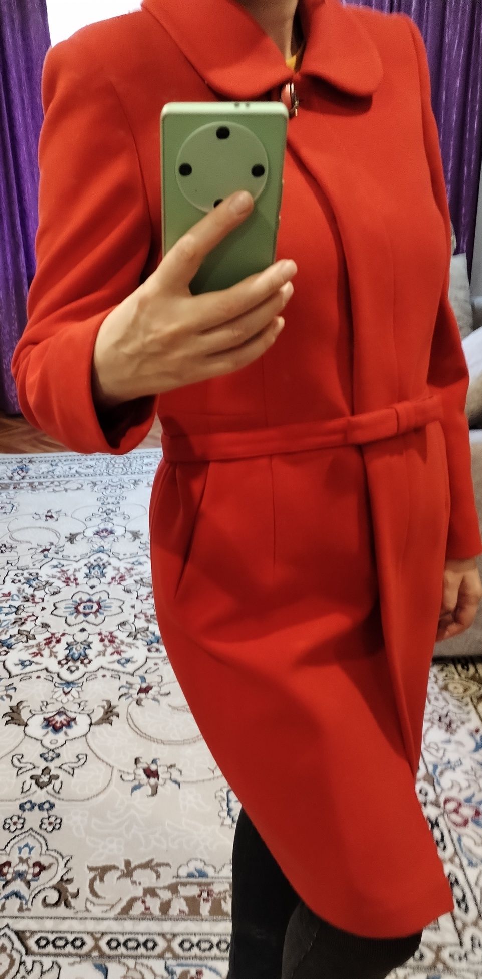 Продается пальто женское