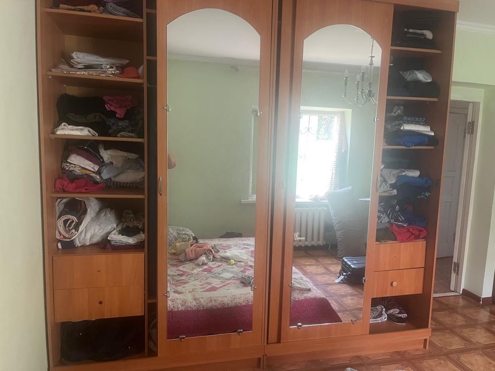 Шкаф для одежды в отличном состоянии