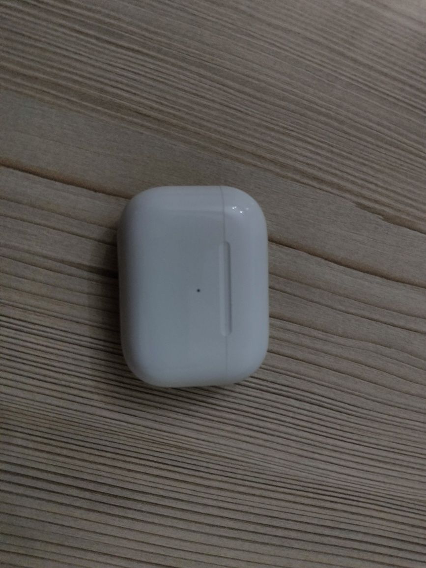 Продается Air pods наушники