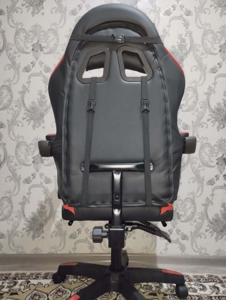 Продам игровое кресла