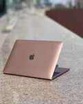 Ноутбук Apple MacBook Air 13, 2020 года  13.3" / 8 Гб / SSD 256 Гб /