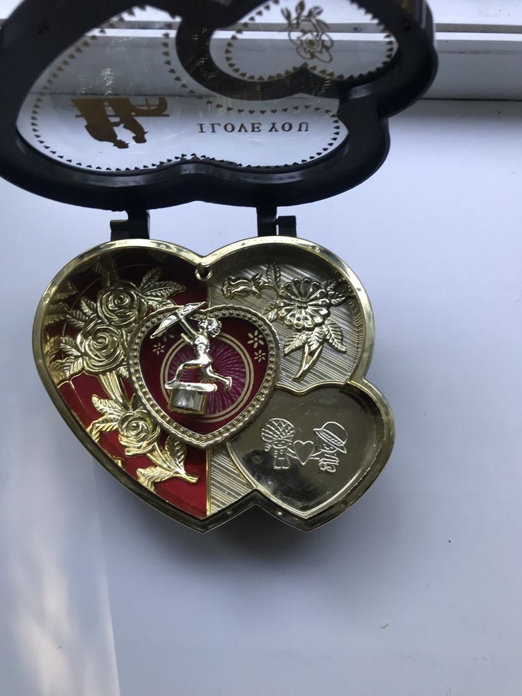 Продам музыкальную шкатулку