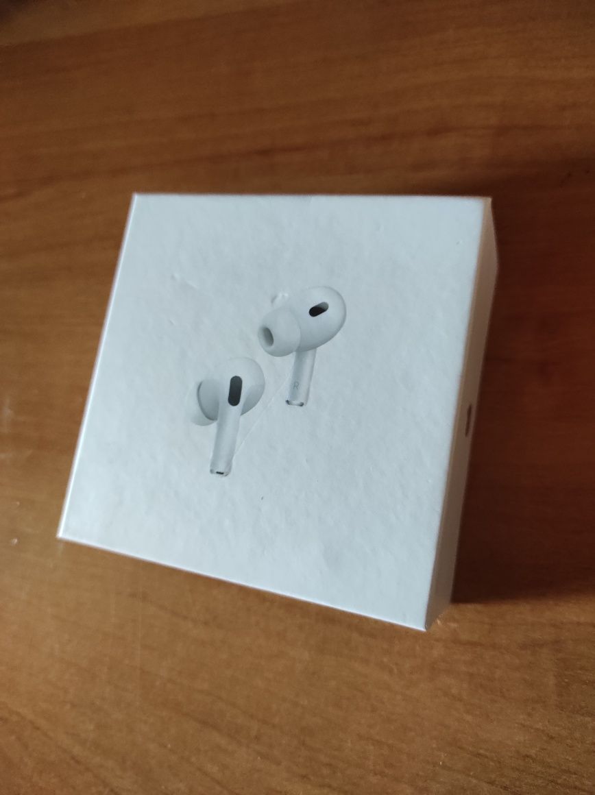 AirPods Pro 2nd Generation with MagSafe Charging Case ( запечатанный )