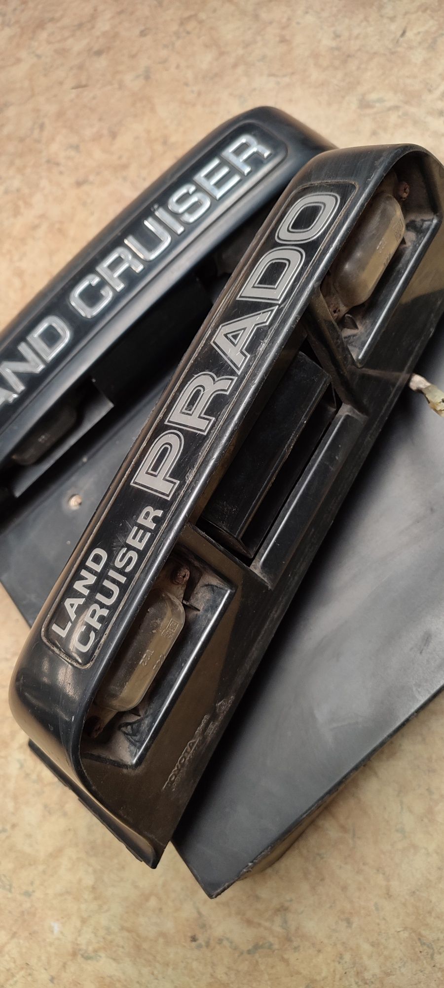 Ручка двери багажника Toyota Prado 95/Surf 185 с подсветкой
