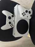 Продам Xbox series S с двумя джойстиками