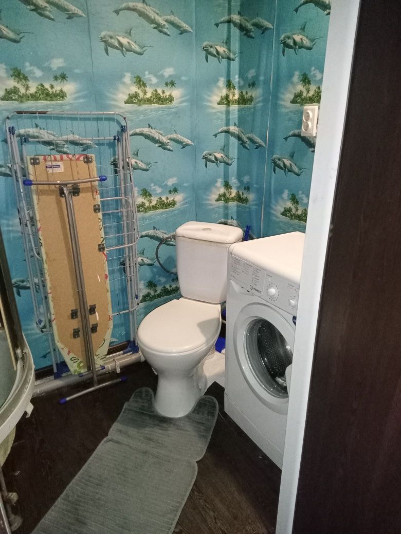 Сдам комнату в общежитии, санузел и душ в комнате.