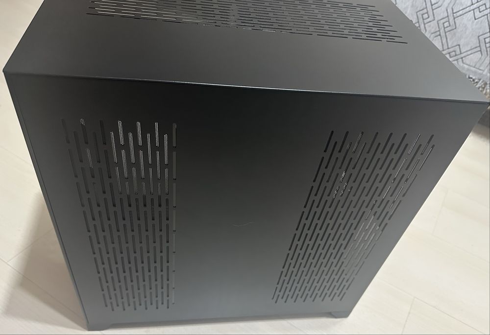 Корпус Lian Li O11 Dynamic