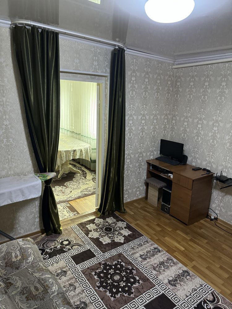 Продам дом, все вопросы по телефону.