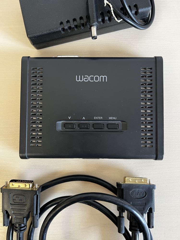 Продаю Wacom Cintiq DTZ-1200W