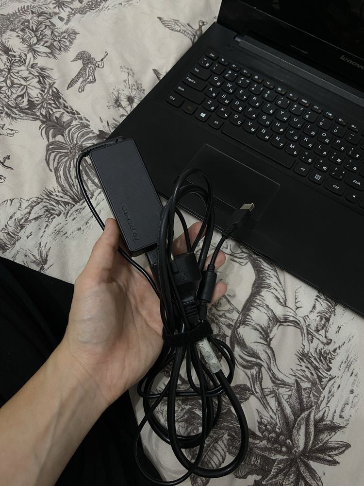 Продам Ноутбук Lenovo