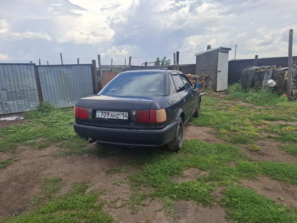 Продам Ауди б4 год1994