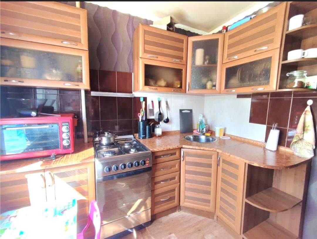 Продам 2 комнатную Улучшенной планировки Металлургов
