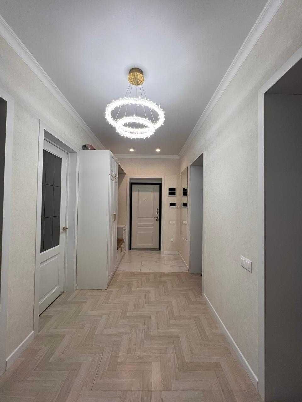 Продается 3 комн квартира в ЖК Жана Алтай в самом центре