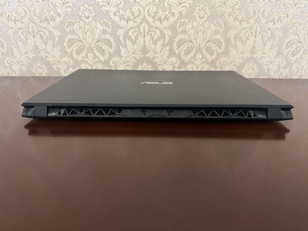 Ноутбук ASUS F571GD