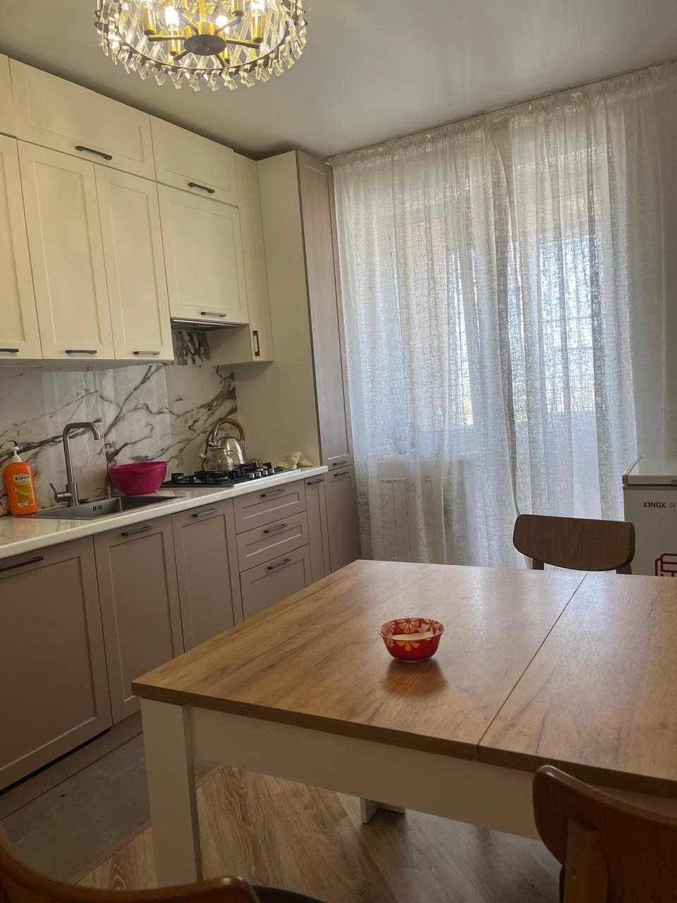 Продается 3 комнатная квартира АК Тилек
