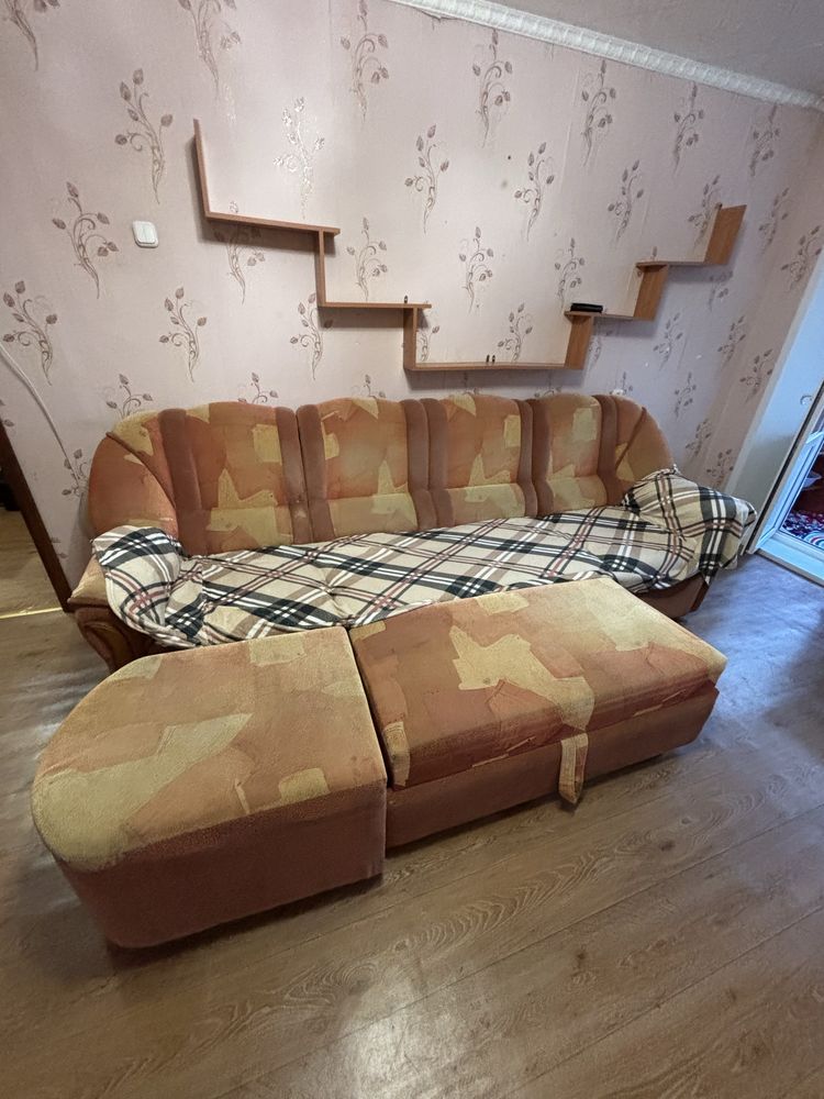 Отдам диван расскладной
