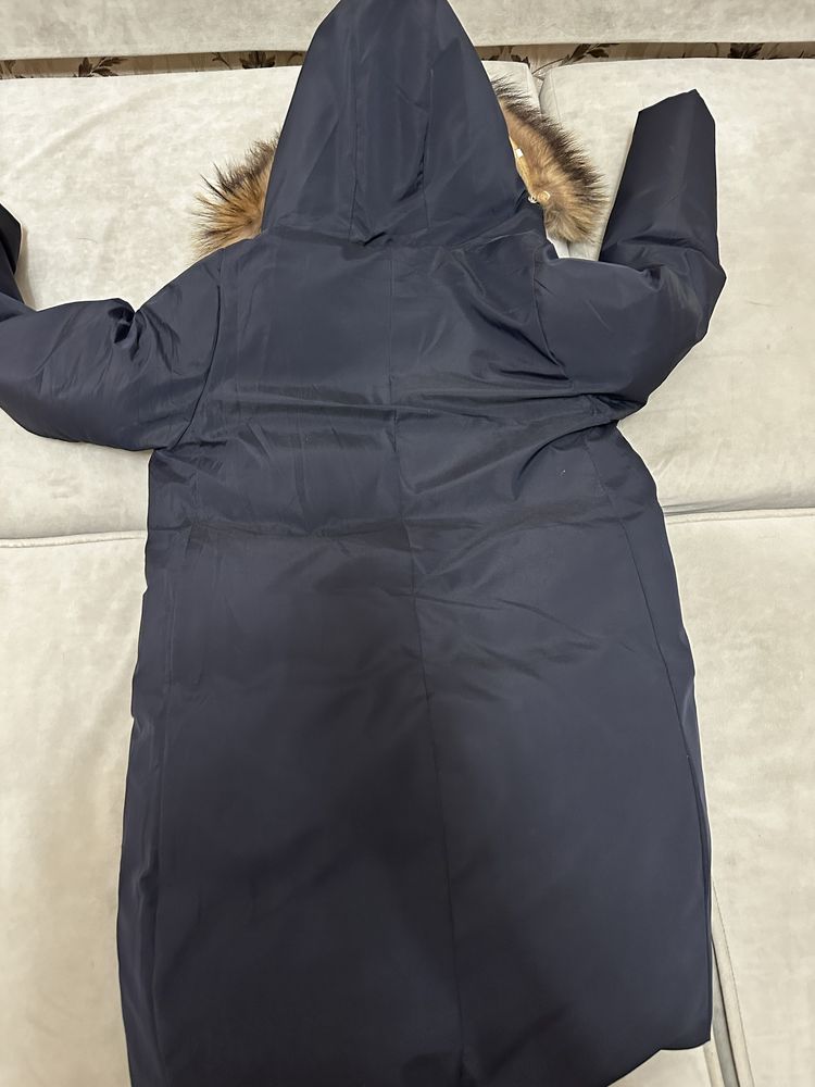 Продам детскую куртку MONCLER