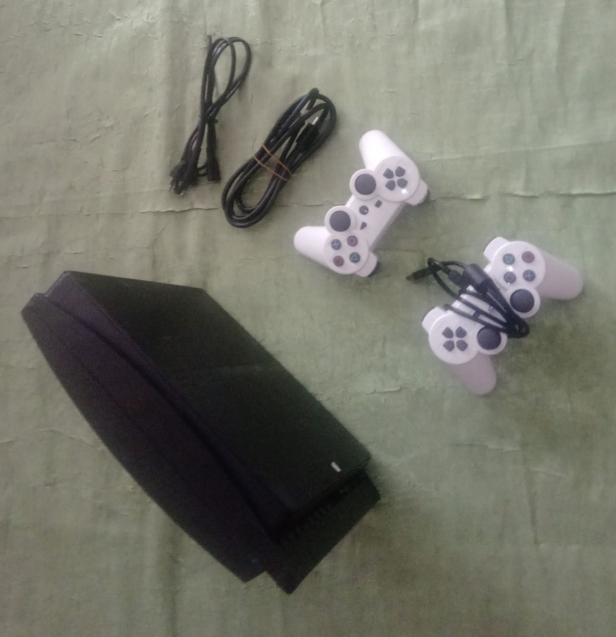 PlayStation 3 слим отличная