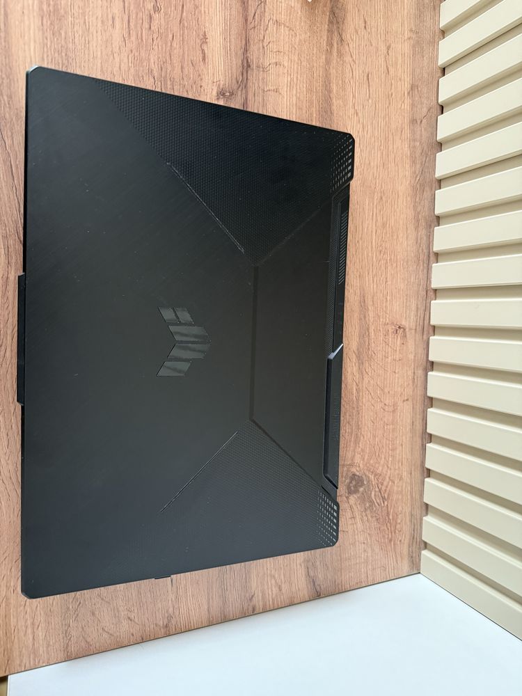 Продаю игровой ноутбук ASUS TUF Gaming A15 (FX506HC)