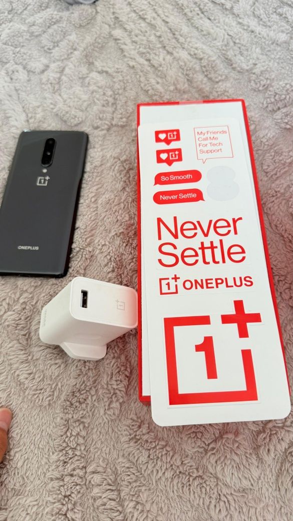 OnePlus 8 , 8/128