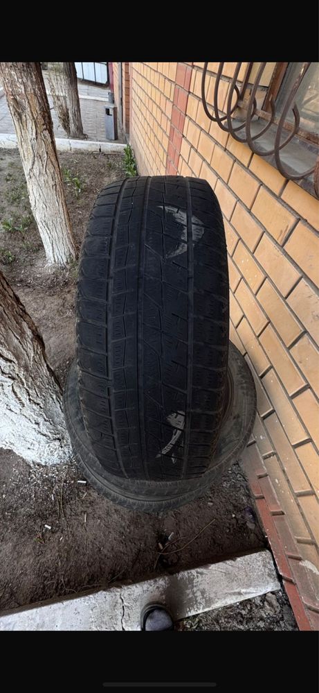 Продам шины летний размер r19/55/225