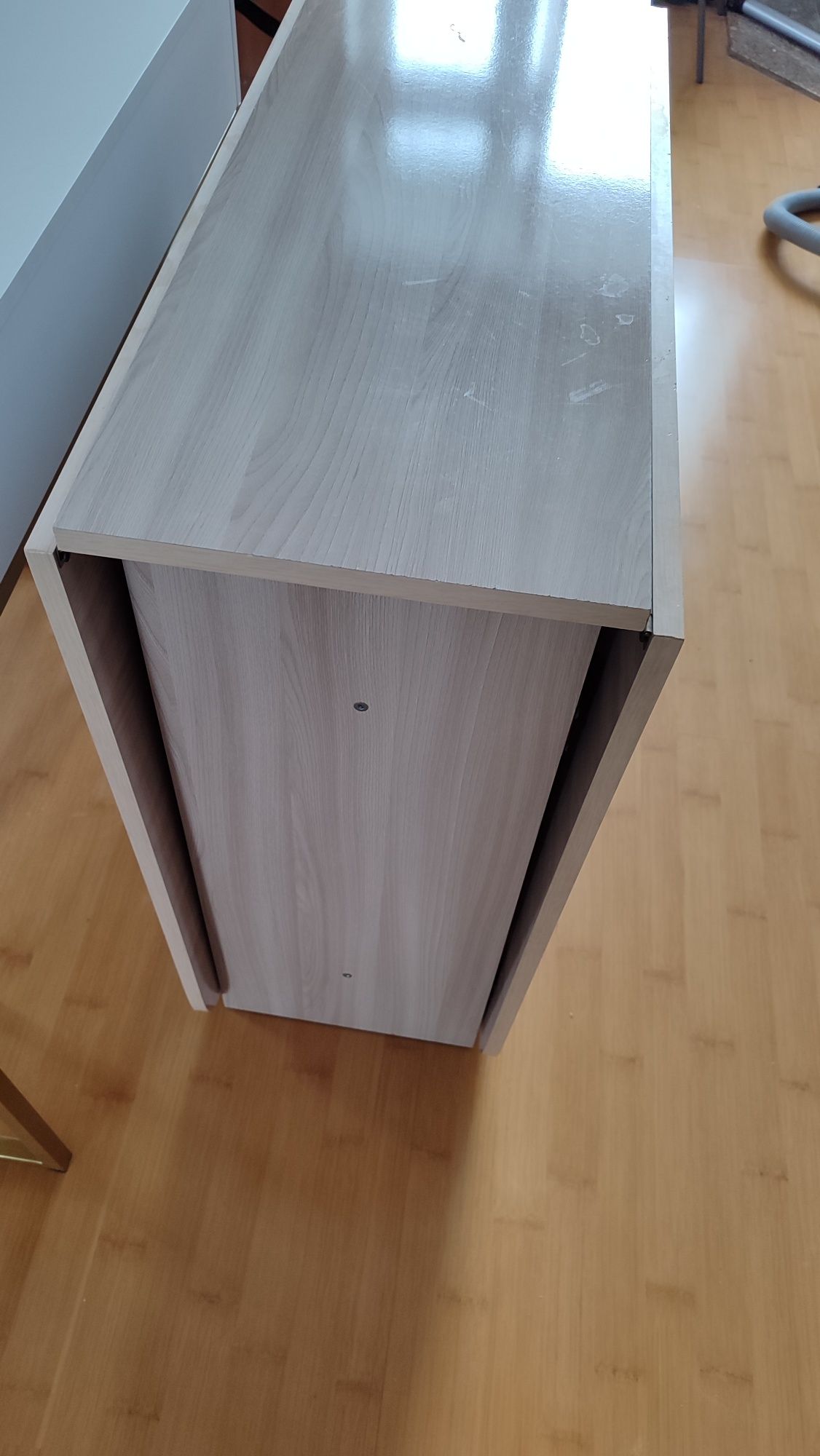 Столы книжка 2 шт продам
