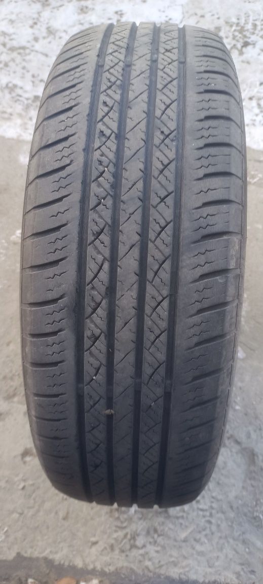 Продам  комплект Летних Шин, Maxtrek Sierra S6