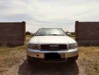 Audi. A4 серебристи